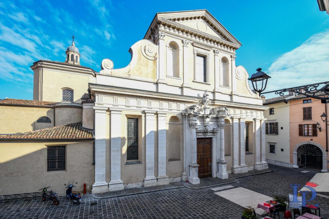 Desenzanoloft Official Partner Marriott Homes & Villas - Apa Dom Downtown Family Apartment Desenzano del Garda Eksteriør bilde