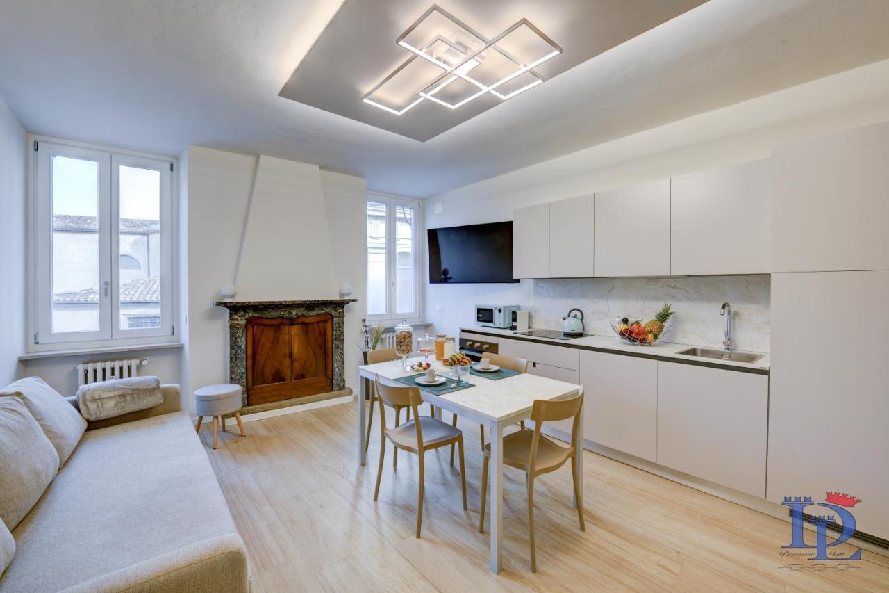 Desenzanoloft Official Partner Marriott Homes & Villas - Apa Dom Downtown Family Apartment Desenzano del Garda Eksteriør bilde